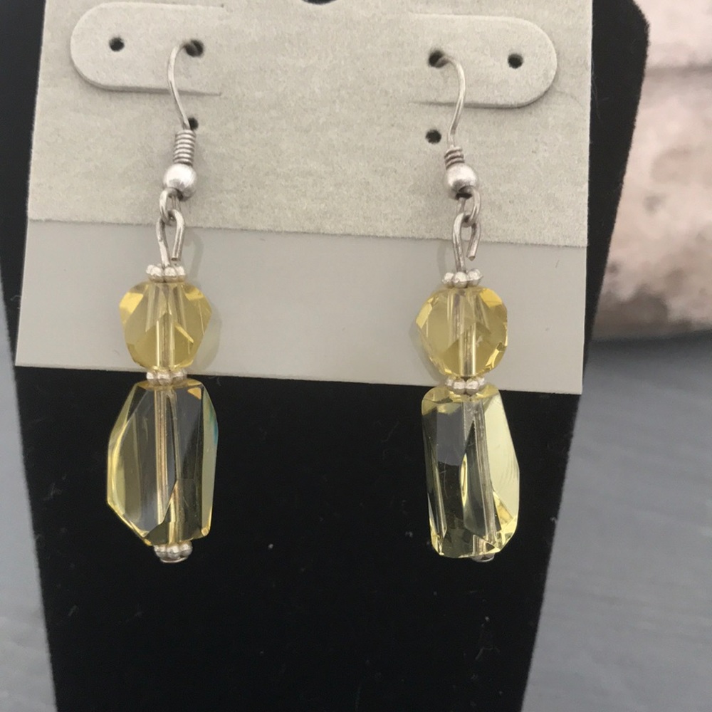 6 earring for 1 Price. All New! - Picture 4 of 7